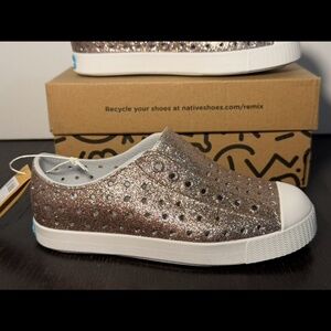 Native Jefferson Bling Slip On Shoes Glittered Metal Bling/White Little Kids C13